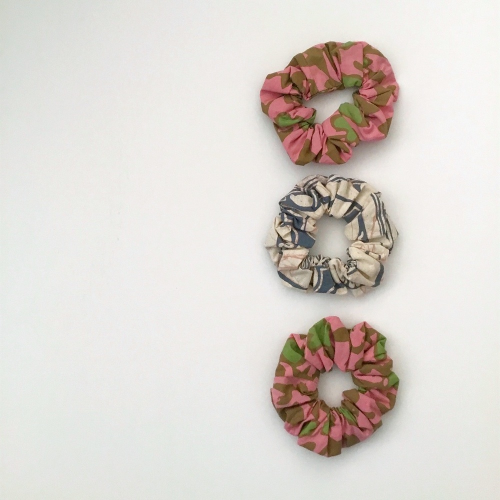 Batik Scruncies